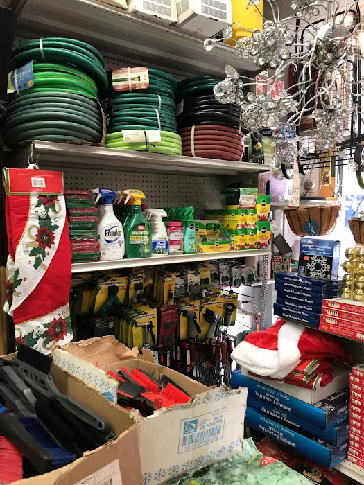 Ovington House & Hardware 8
