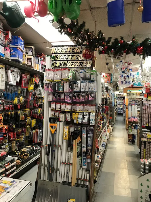 Ovington House & Hardware 0