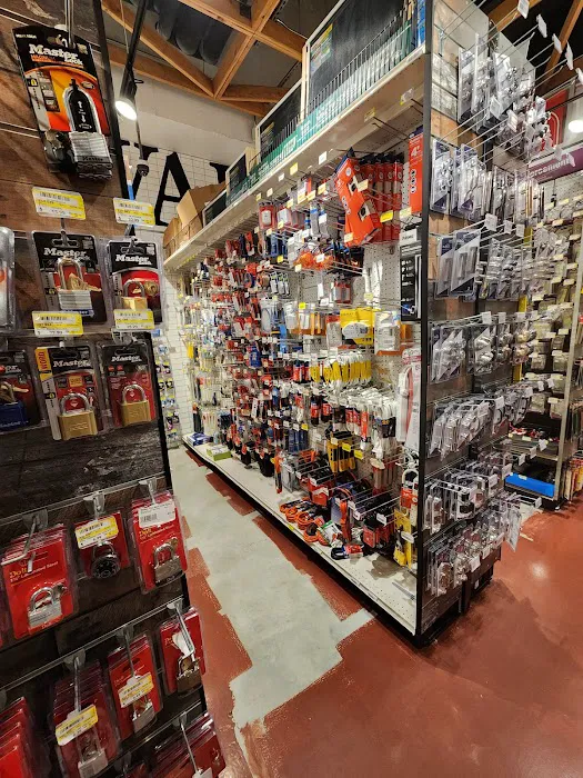 Gantry Home & Hardware 6