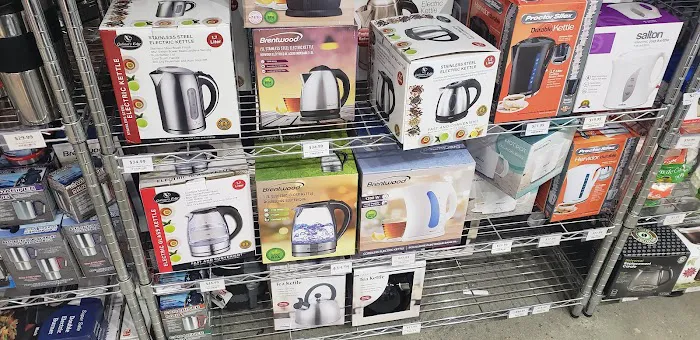 University Hardware Housewares 0