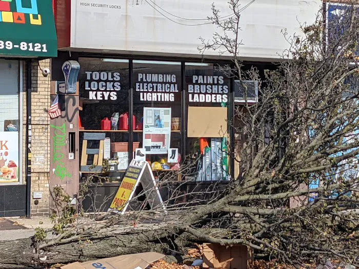 Frankson Hardware & Paint 1