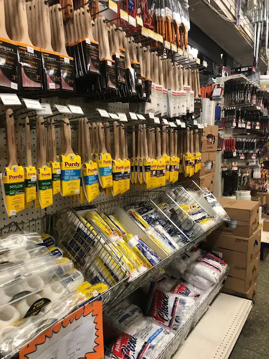 DaCorta Hardware, a Benjamin Moore authorized retailer 7