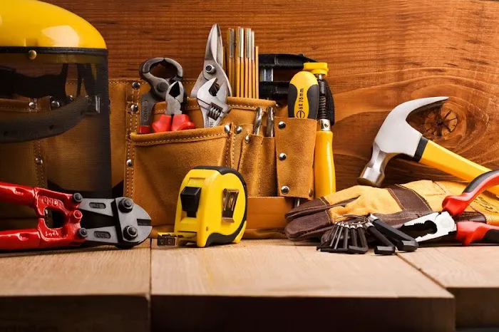 Novick Paint and Hardware 9