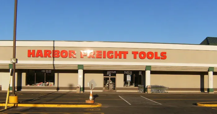 Harbor Freight 8