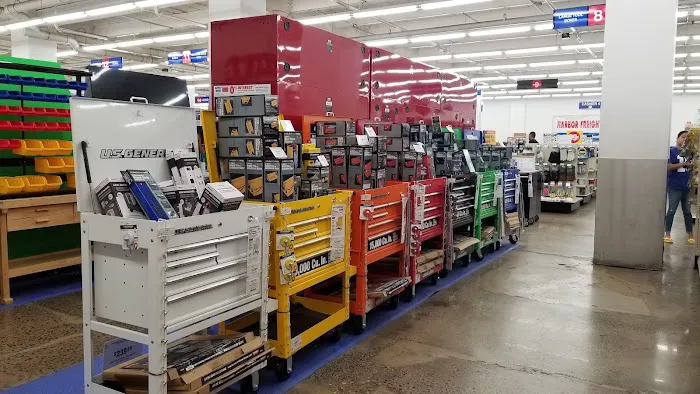 Harbor Freight 6
