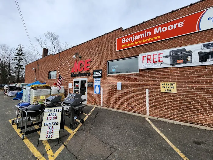 Windsor Ace Hardware 7