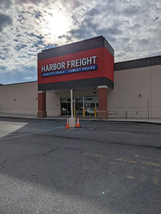 Harbor Freight 7