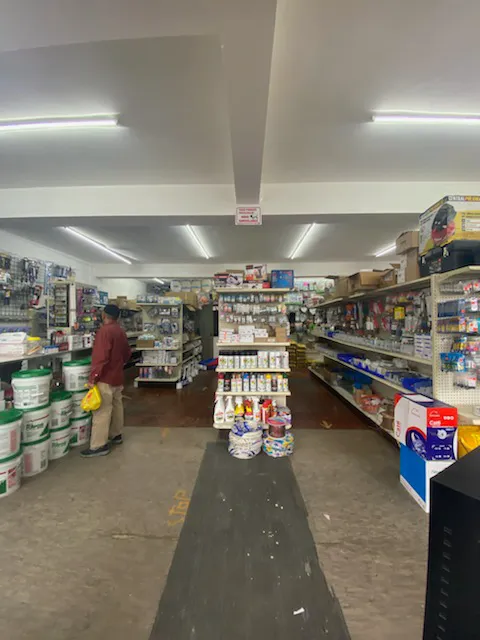 J & J Hardware Store La Ferreteria De Los Latinos 0