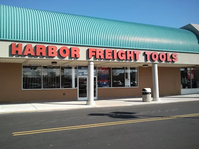 Harbor Freight 8