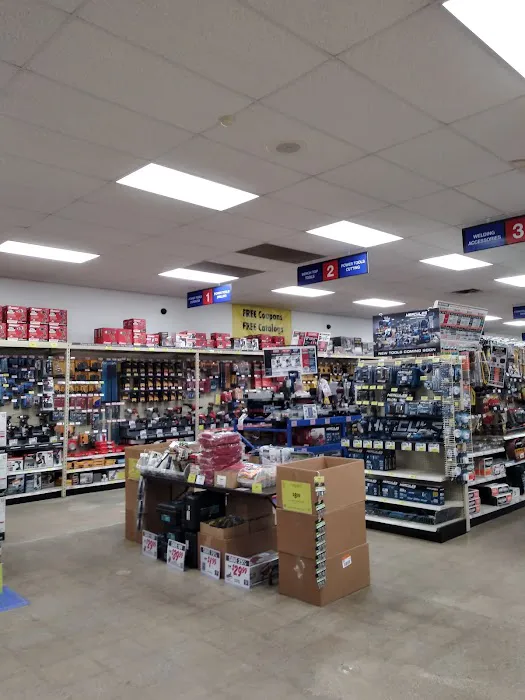Harbor Freight 8