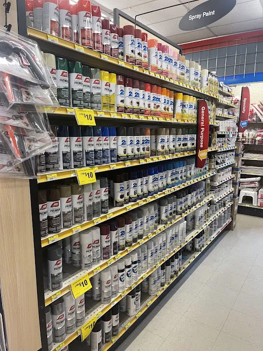 Paul's Hardware/Grdn Ctr 4