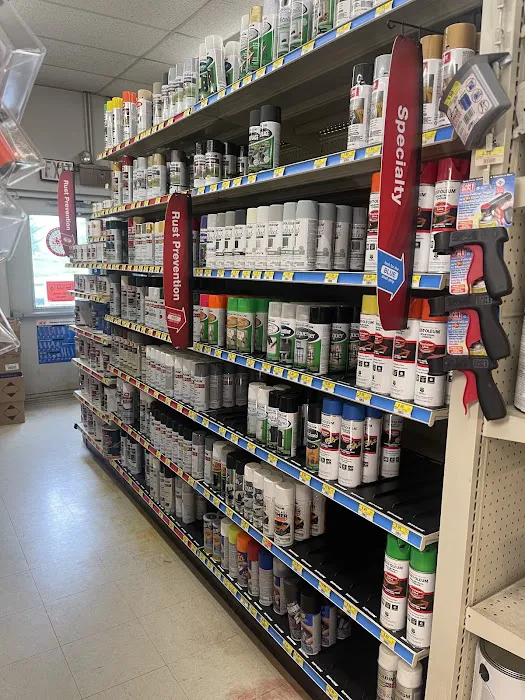 Paul's Hardware/Grdn Ctr 1