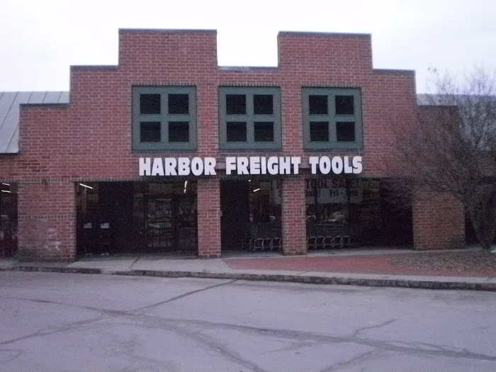 Harbor Freight 8