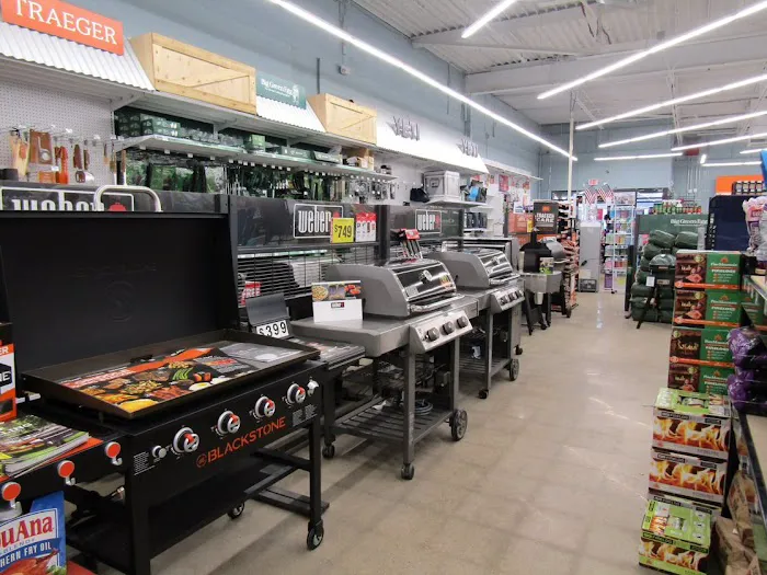 Salk's Ace Hardware & Marine 5