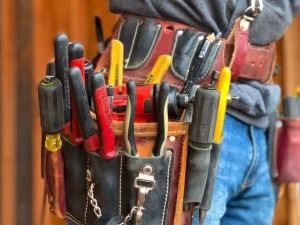 Best Tool Belts for Electricians: A Comprehensive Guide to Choosing the Right One
