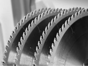 Best Saw Blades for Woodworking Projects: A Comprehensive Guide for DIY Enthusiasts